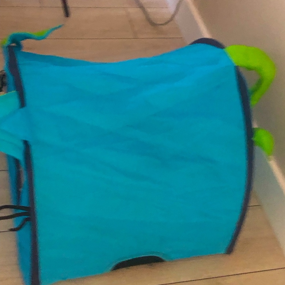 Portable Dog tent foldable - Picture 3 of 5